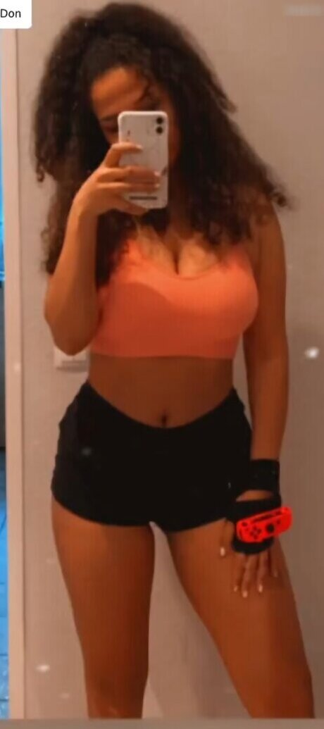 Naken lekkede OnlyFans-bilde av Sugarteddy