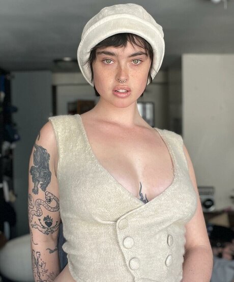 Foto di nudo di fuga di OnlyFans di Motherbimbo