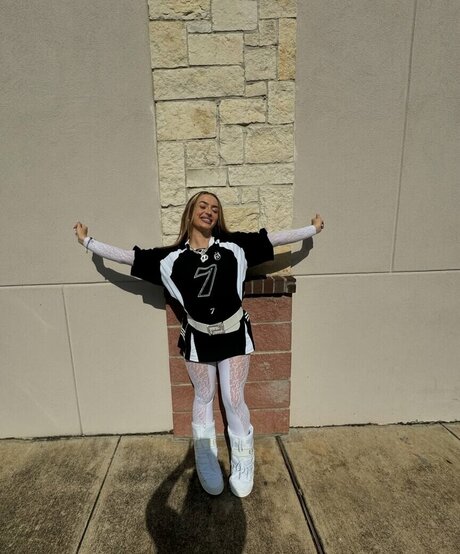 Dessuzanne naked leaks OnlyFans pic