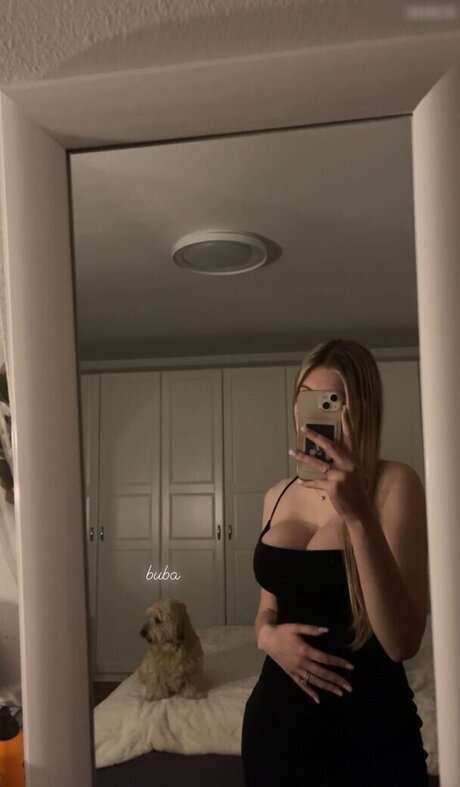 OnlyFans-model Sarancx