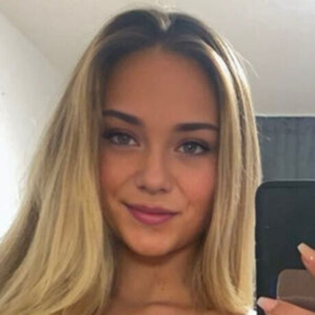 Nacktes geleaktes OnlyFans-Foto von Laurabauer