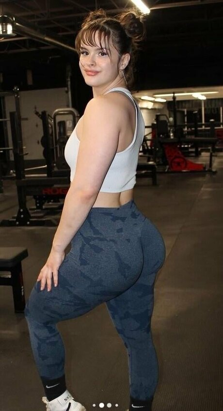 Naken lekkede OnlyFans-bilde av Constantgrowth