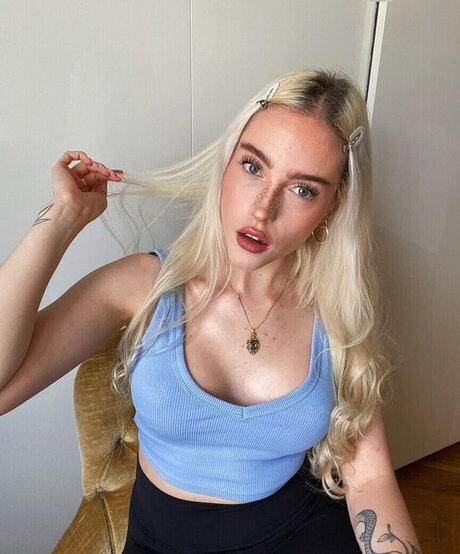 Alasti lekkinud OnlyFans-i pilt Ayyetay