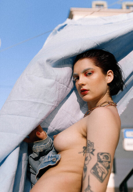 Nacktes geleaktes OnlyFans-Foto von Missirajin