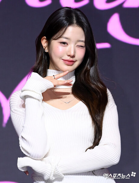 Naken lekkede OnlyFans-bilde av Jang Wonyoung