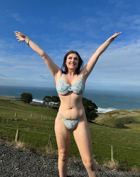 Naakte gelekte OnlyFans-foto van Sophoalicexo