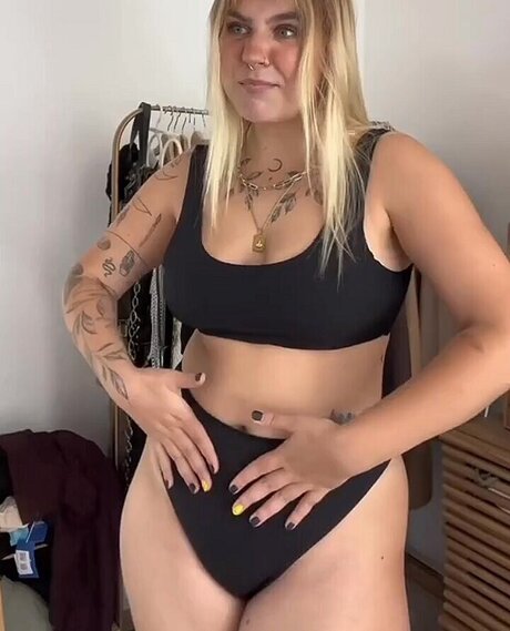 Viky Kid  nude leaked OnlyFans photo