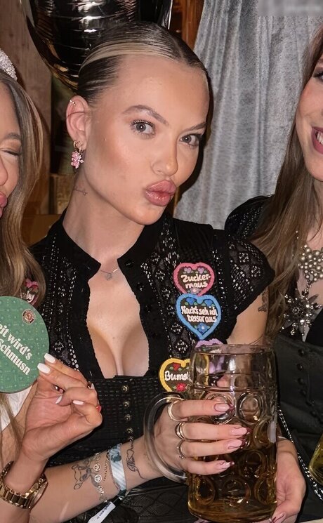 Alasti lekkinud OnlyFans-i pilt Cheyenne Ochsenknecht