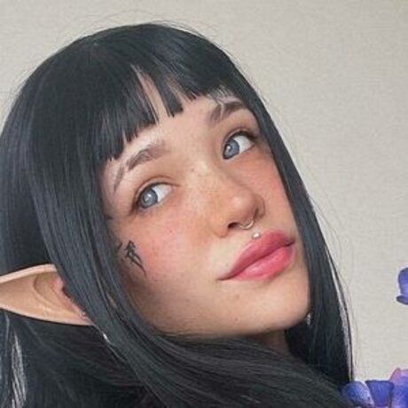 Naken läckt OnlyFans-bild av Blephs