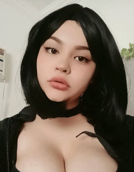 Naken lekkede OnlyFans-bilde av Chivi Cosplay