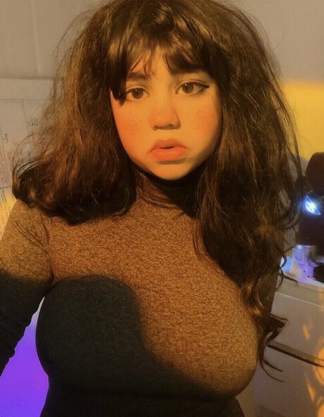 OnlyFans-model Neutralhoneymilkers