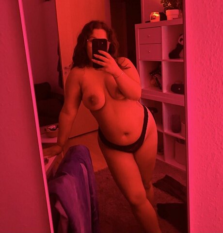 Foto di nudo di fuga di OnlyFans di Feyadit