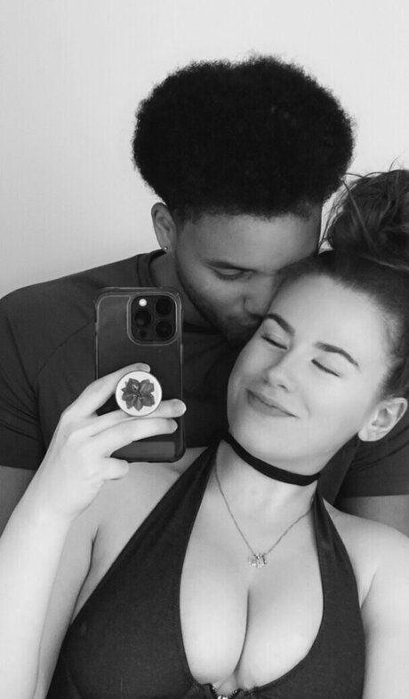 Nahá fotka uniklých OnlyFans od Elledolce