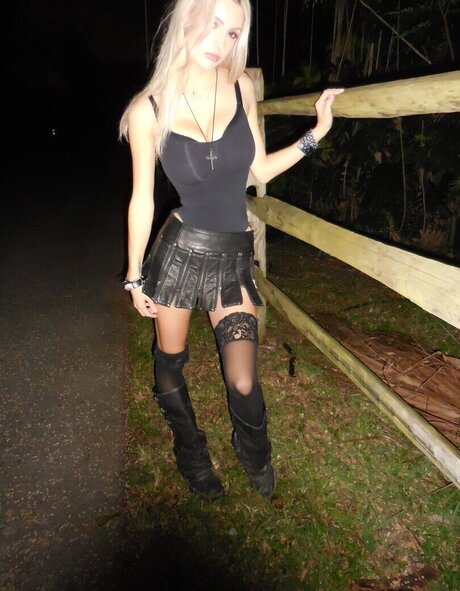 Foto desnuda filtrada de OnlyFans de Bestblondiiecb