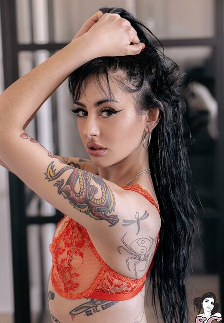 Обнаженная фотография утечки OnlyFans от Deliriumtremmens