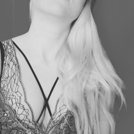 Alasti lekkinud OnlyFans-i pilt Lady Luxury