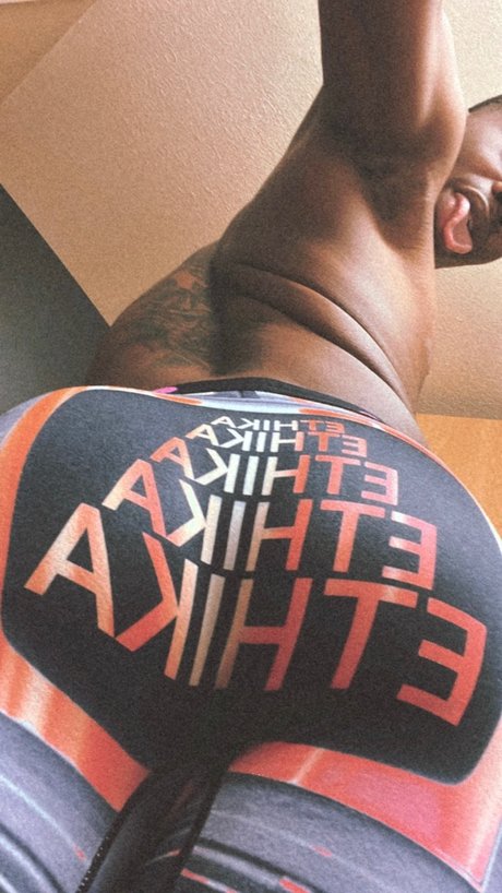 Nahá fotka uniklých OnlyFans od Dante