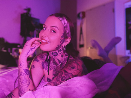 Naken lekkede OnlyFans-bilde av Lacie Venom