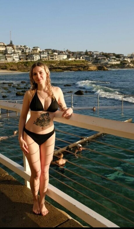 Foto di nudo di fuga di OnlyFans di Meg Mills