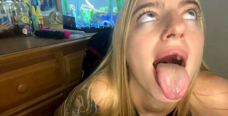 Naken lekkede OnlyFans-bilde av Skyiswoke