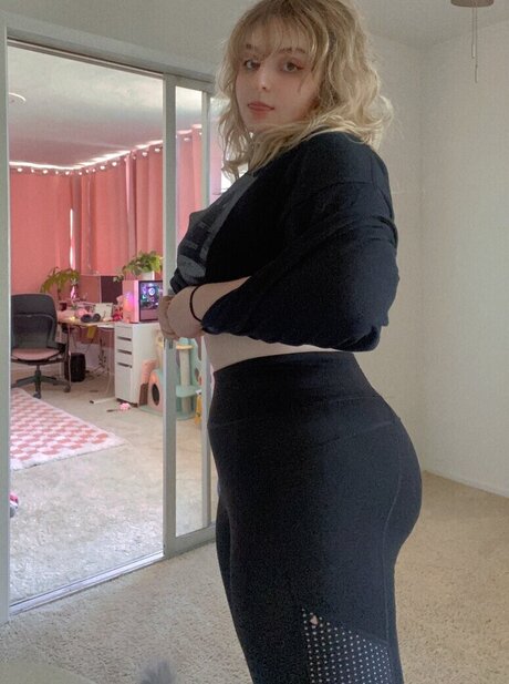 Foto di nudo di fuga di OnlyFans di Aretteepls