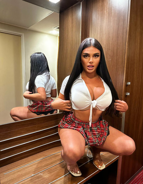 Naken lekkede OnlyFans-bilde av Nx21