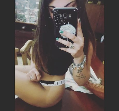 Luli Ducca OnlyFansリークヌード写真