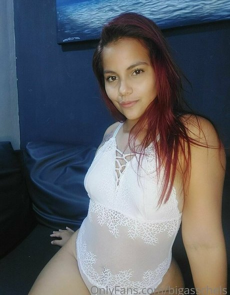 Alasti lekkinud OnlyFans-i pilt Bigasschels