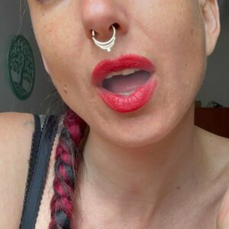 Naakte gelekte OnlyFans-foto van Gypsymayafree