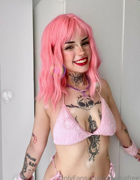 Naken lekkede OnlyFans-bilde av Elfsandi