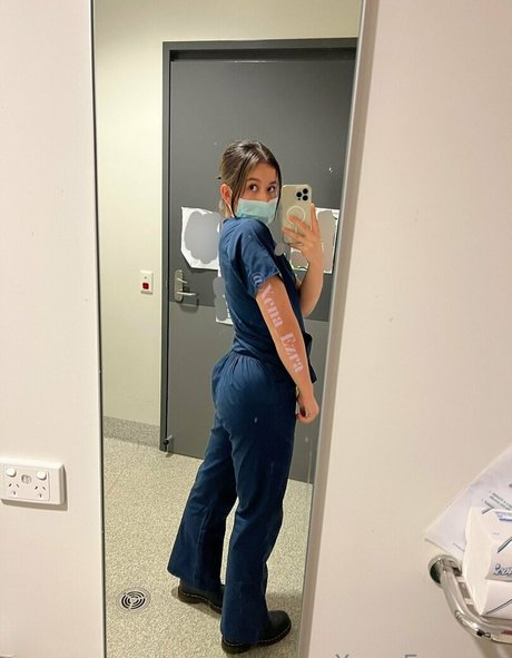 Alasti lekkinud OnlyFans-i pilt Xenaezra