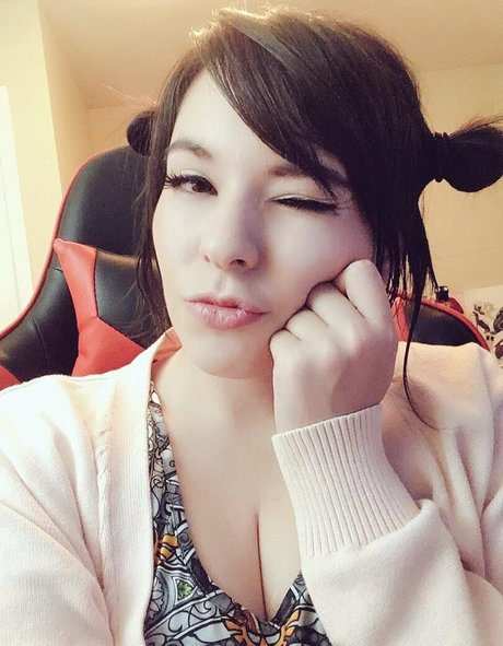 Обнаженная фотография утечки OnlyFans от Megamoeka