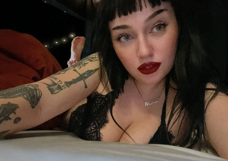 Nacktes geleaktes OnlyFans-Foto von Simppbizkit