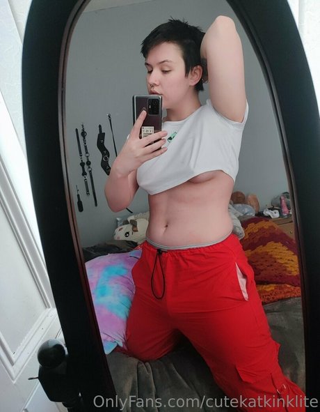 OnlyFans-model Cutekatkinklite