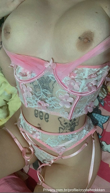 OnlyFans-model Crystalbrokkken