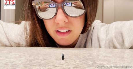 Foto di nudo di fuga di OnlyFans di Jackdaspeck