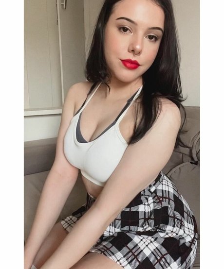 Naken lekkede OnlyFans-bilde av Emilyisredcoat