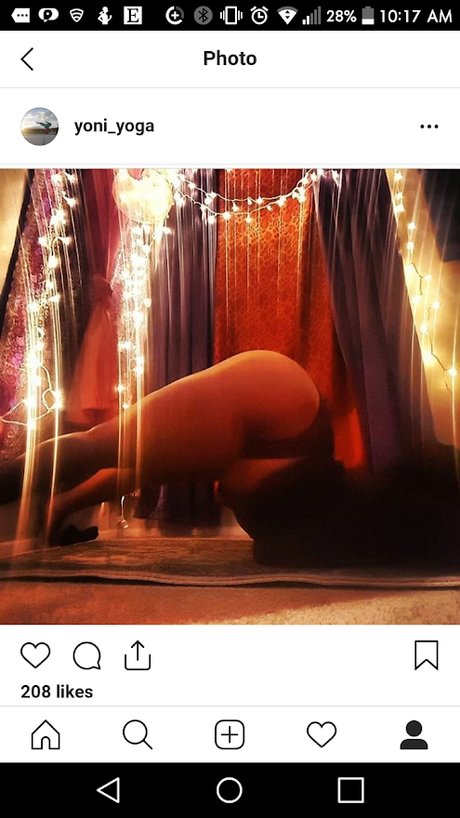 Alasti lekkinud OnlyFans-i pilt Lexi Vea