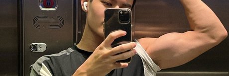 Leonaordo OnlyFansリークヌード写真