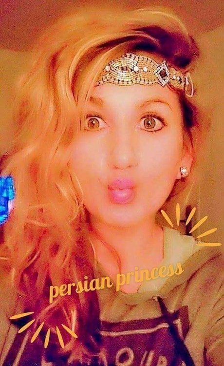 Naakte gelekte OnlyFans-foto van The Persian Princess
