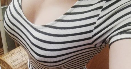 Naken lekkede OnlyFans-bilde av Laobristovitch