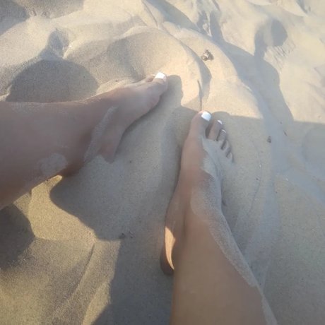 Nahá fotka uniklých OnlyFans od Layla Sky