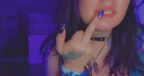 Naken lekkede OnlyFans-bilde av Courtney Baby