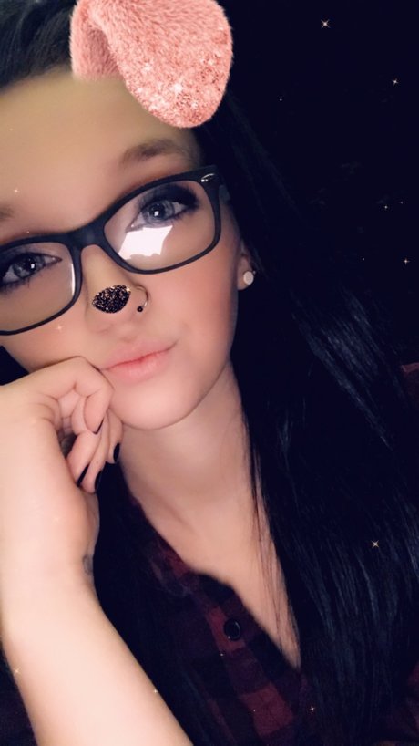 Foto desnuda filtrada de OnlyFans de Momma Leo 