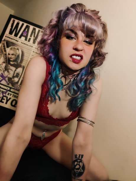 Naken lekkede OnlyFans-bilde av Lilith White