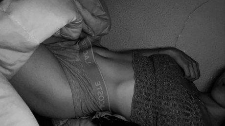 Naken lekkede OnlyFans-bilde av Lila 