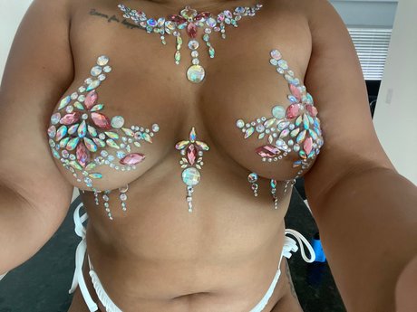 Nahá fotka uniklých OnlyFans od Shea Butter Baby 