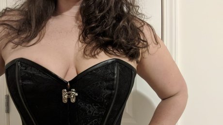 Naken läckt OnlyFans-bild av Bree Loves