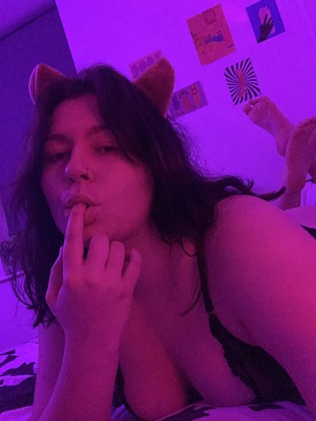 Nacktes geleaktes OnlyFans-Foto von Lou