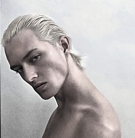 Naken lekkede OnlyFans-bilde av Longblond